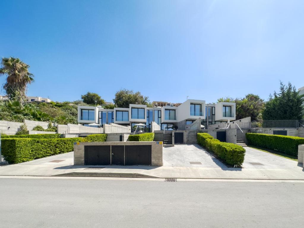 Sunset Park Villas 6