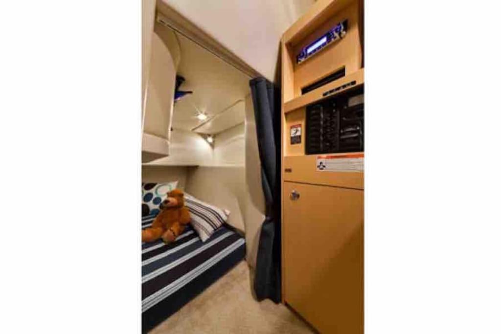 Photo de la galerie de l'établissement Loveboat, à Thonon-les-Bains