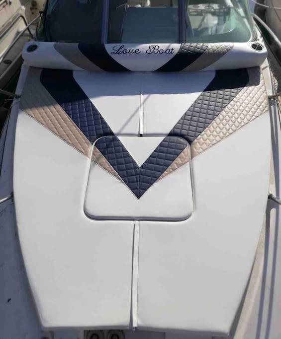 Photo de la galerie de l'établissement Loveboat, à Thonon-les-Bains