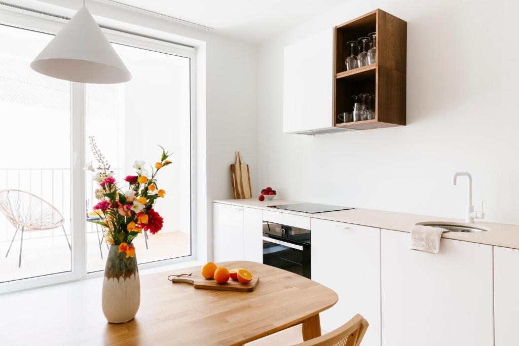 High-end flats at South area 8