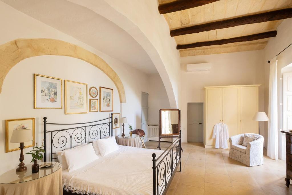 CASA SAN ROCCO - Luxurious Grand 18th C. Palace with Gardens & Pool 2