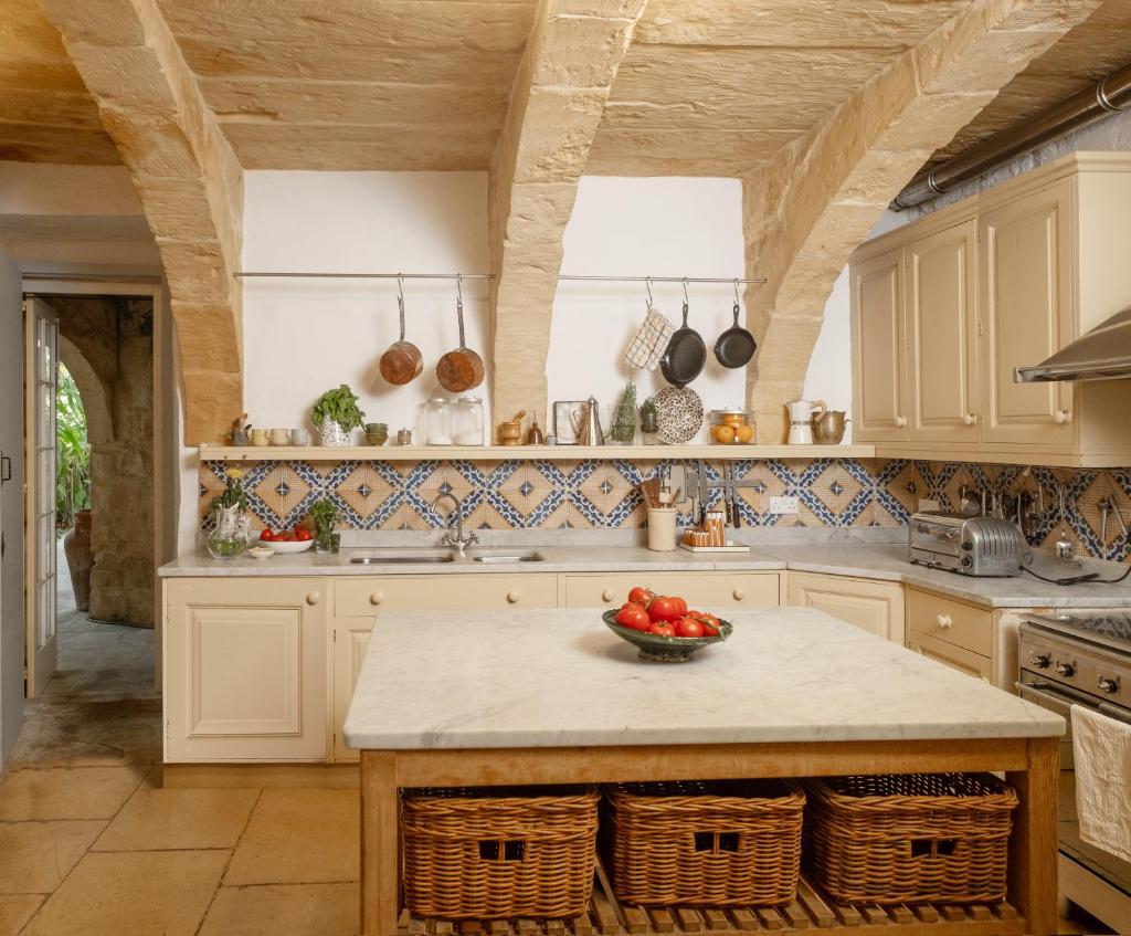 CASA SAN ROCCO - Luxurious Grand 18th C. Palace with Gardens & Pool 5