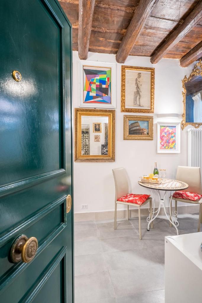 Intimo ed Eclettico Studio a Trastevere 4