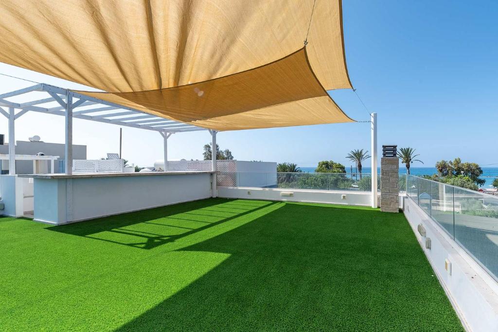 Blue Diamond Beach Villas 8