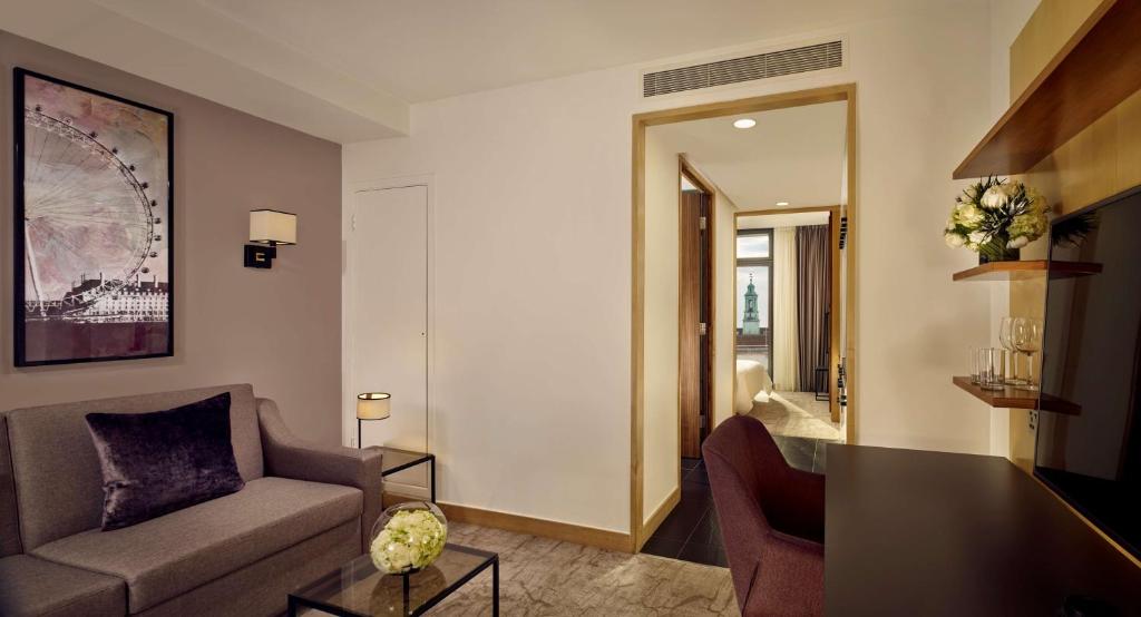 Park Plaza County Hall London 7