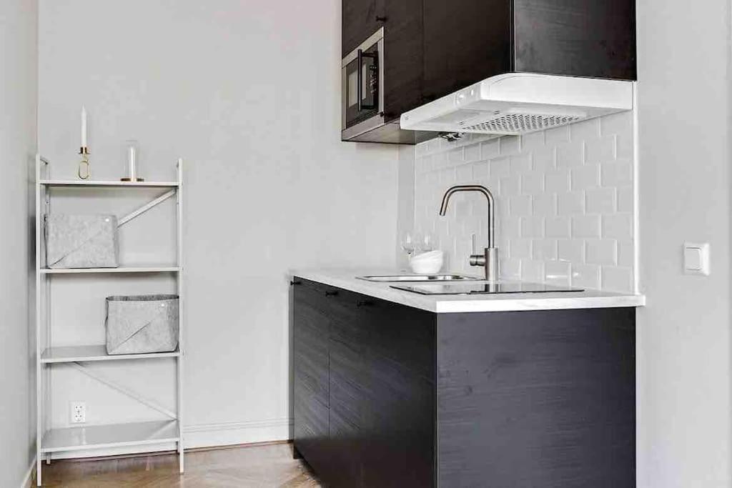 Bright apartment in park environment 6