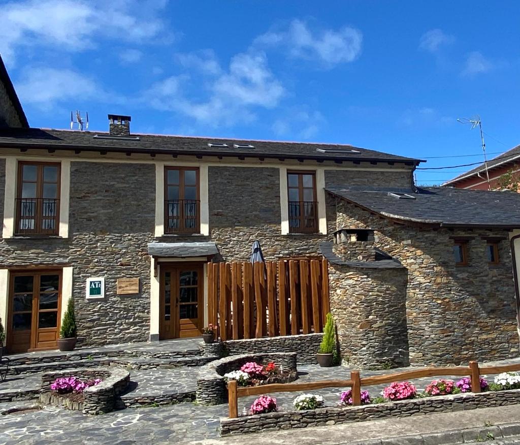 Casa Ría de Navia 1