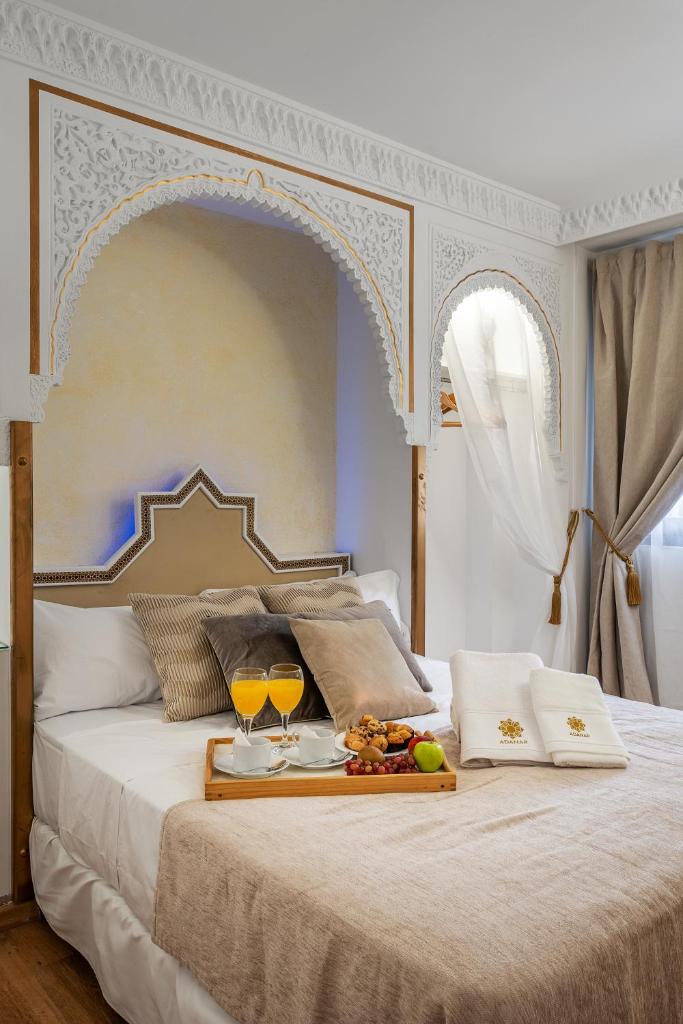 ADANAR Muralla Zirí Centro Premium 8