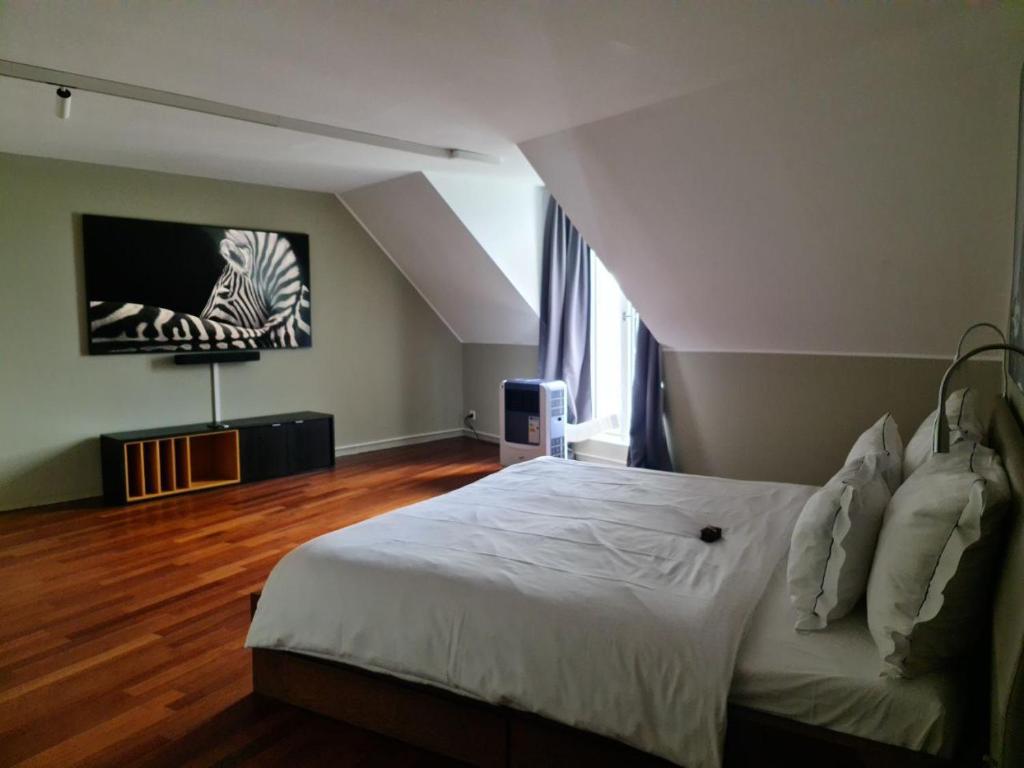 Lucerne Lake View Apartments 3