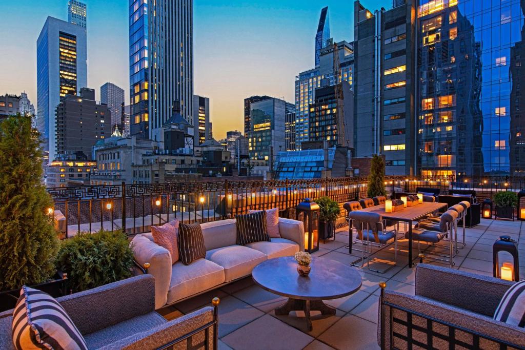 JW Marriott Essex House New York Image