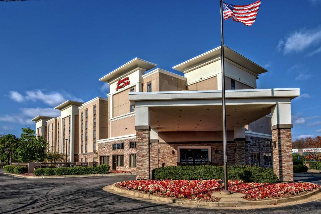 Hampton Inn & Suites Memphis-Wolfchase Galleria Image