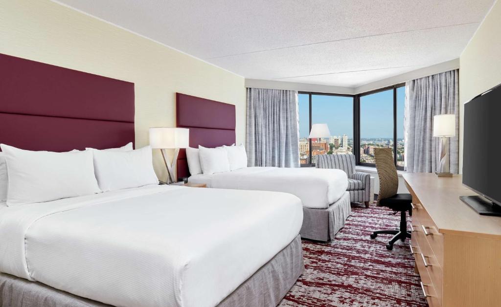 DoubleTree by Hilton Hotel Philadelphia Center City Image