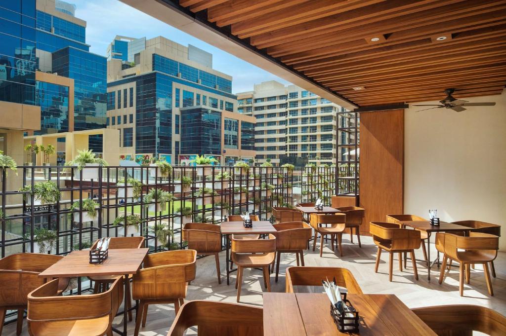 DoubleTree by Hilton Dubai - Business Bay Image