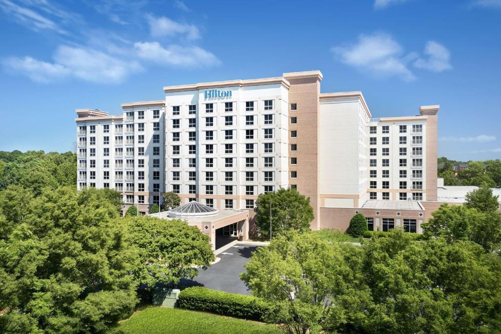 Hilton Charlotte Airport Hotel Image