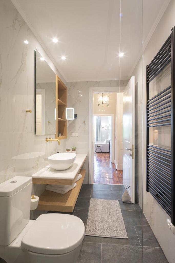 Liston Bliss Suite 7