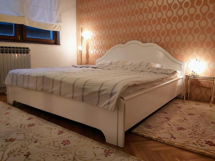 Spacious Condo near Baščaršija - Free Parking 7
