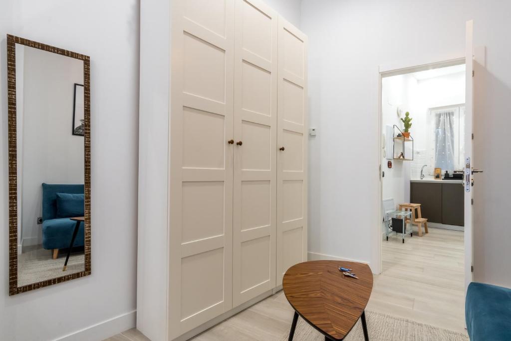 2 Bedrooms 2 Bathrooms - Modern and Cozy- Imperial 8