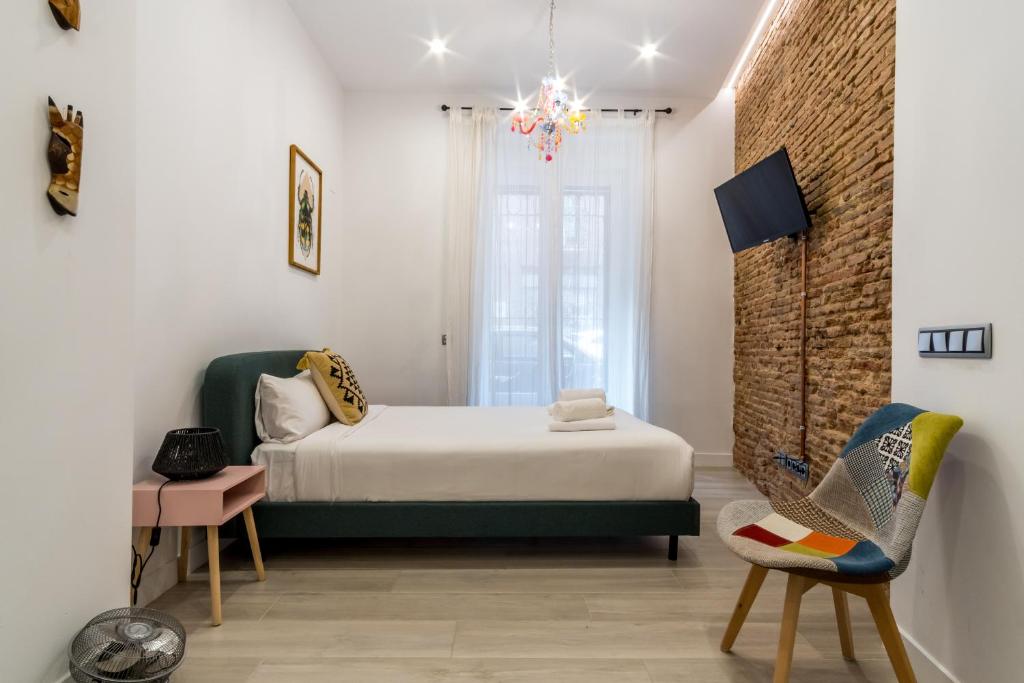 2 Bedrooms 2 Bathrooms - Modern and Cozy- Imperial 4