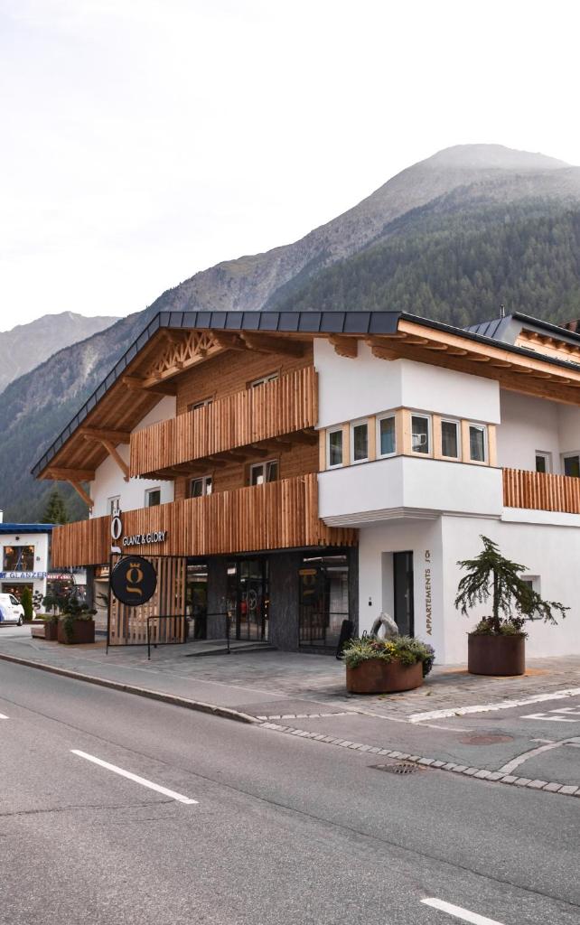 Glanz & Glory Appartements Sölden 1