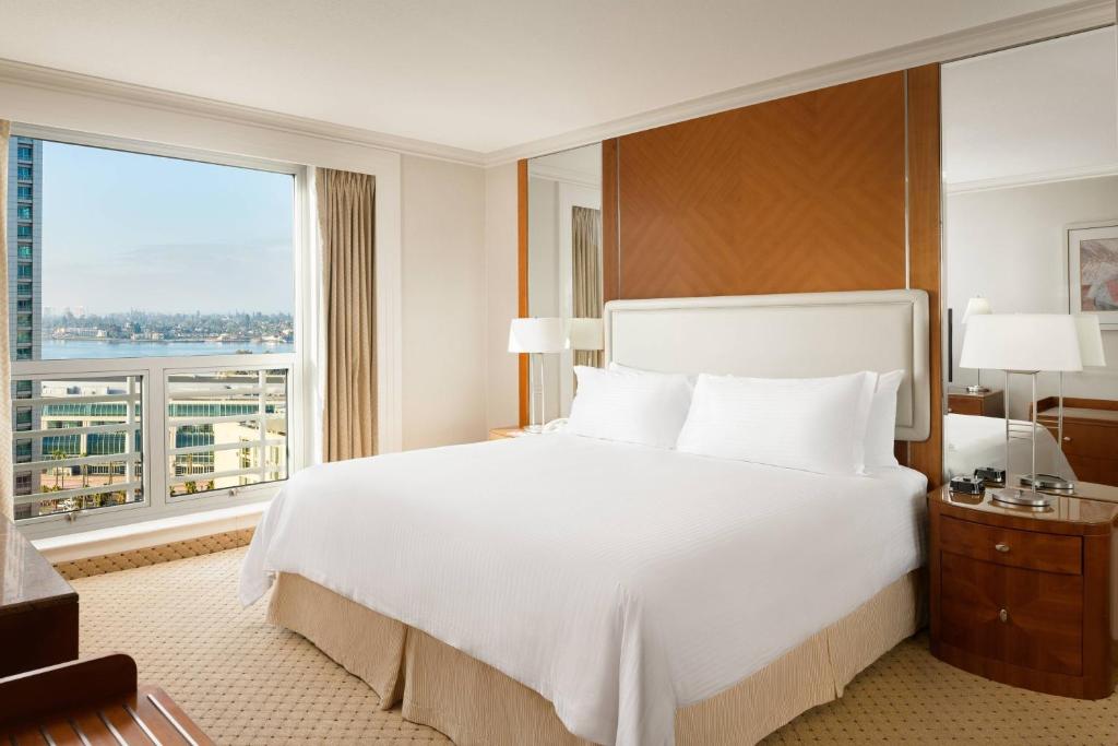 San Diego Marriott Gaslamp Quarter Image