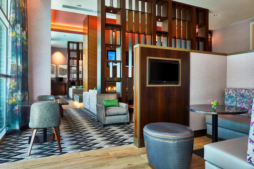 SpringHill Suites by Marriott Nashville Downtown/Convention Center Image