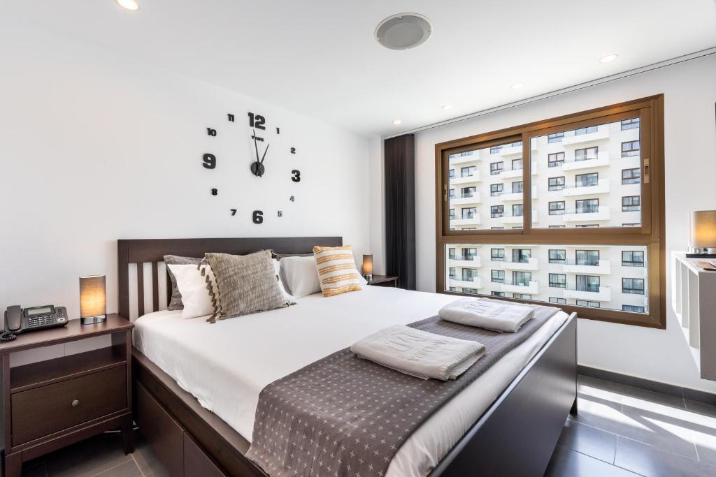 WintowinRentals Executive apt in OCEAN HOUSE Complex 8