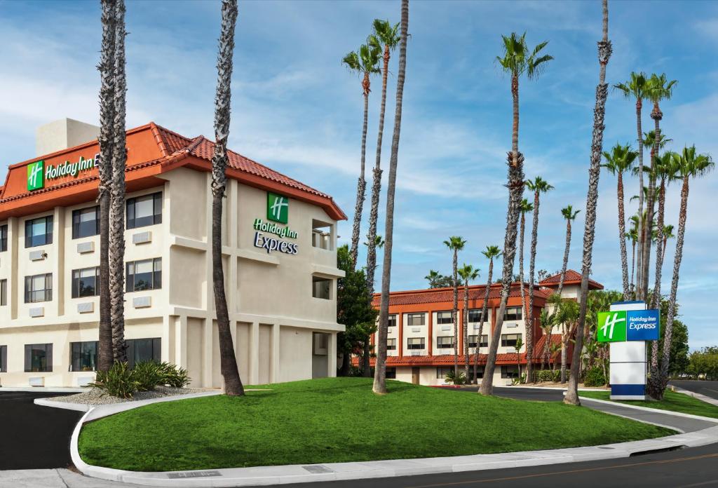 Holiday Inn Express La Mesa Near SDSU, an IHG Hotel Image