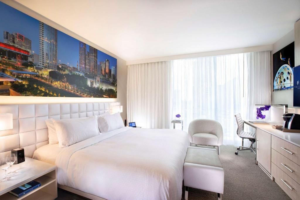 HALL Arts Hotel Dallas, Curio Collection by Hilton Image