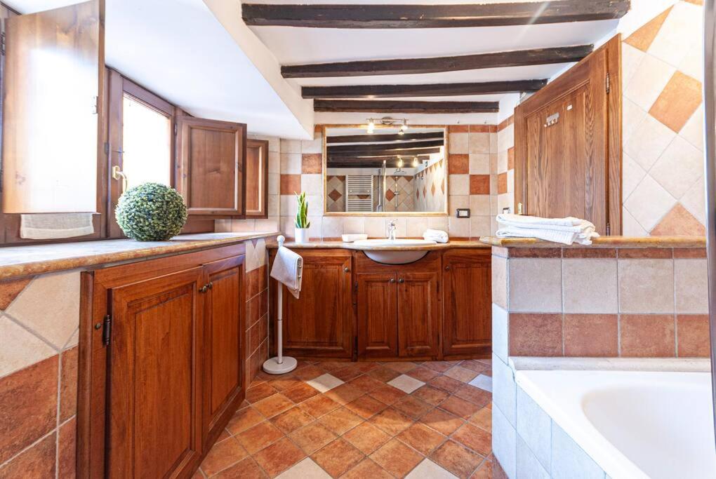 Artist's Suites 3