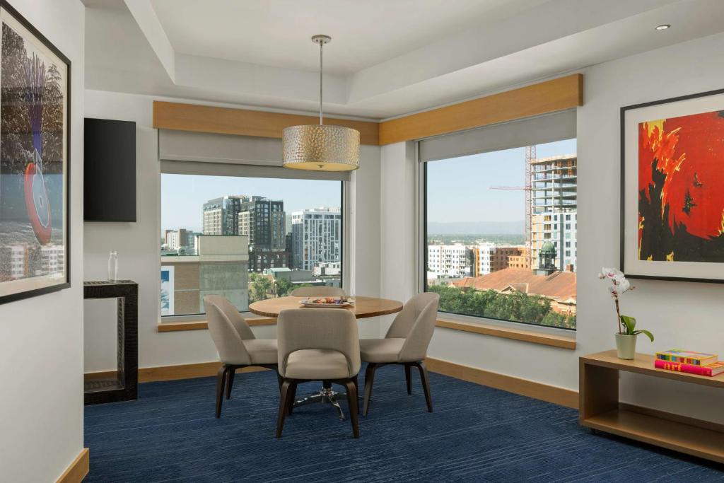The Art Hotel Denver, Curio Collection by Hilton Image