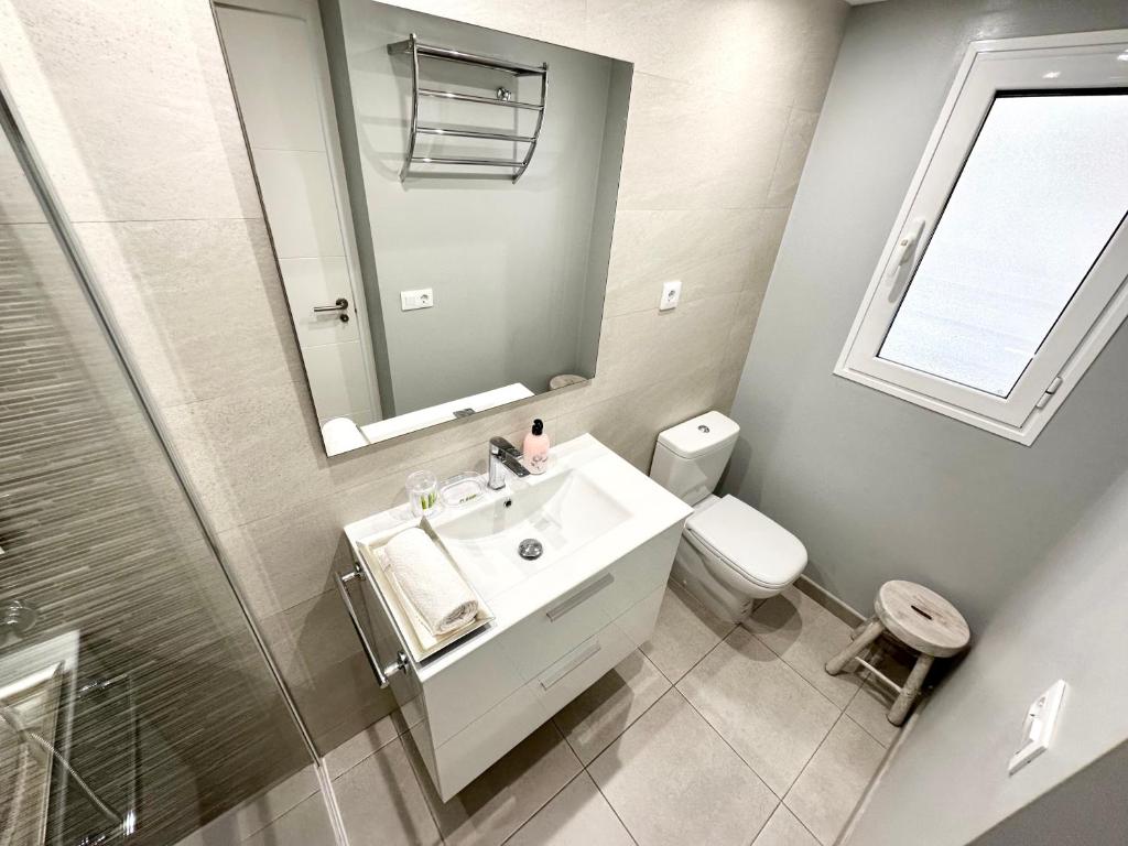 Tutti Frutti con Piscina, Terraza soleada privada, primera planta y Wi-FI 3