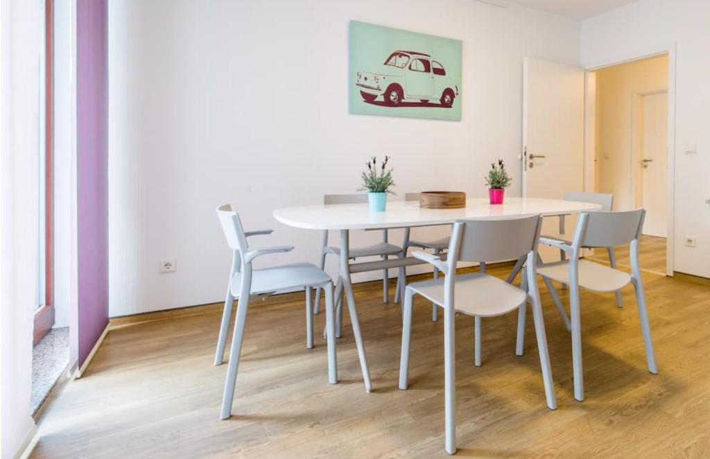 HOMEFY OLDTOWN APARTMENT - 6 people - 2 bath - balcony - top location 8