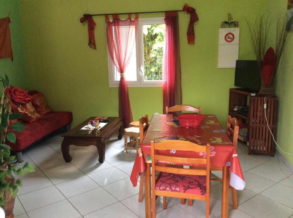 Le Saint Alexandre Holiday Home 4