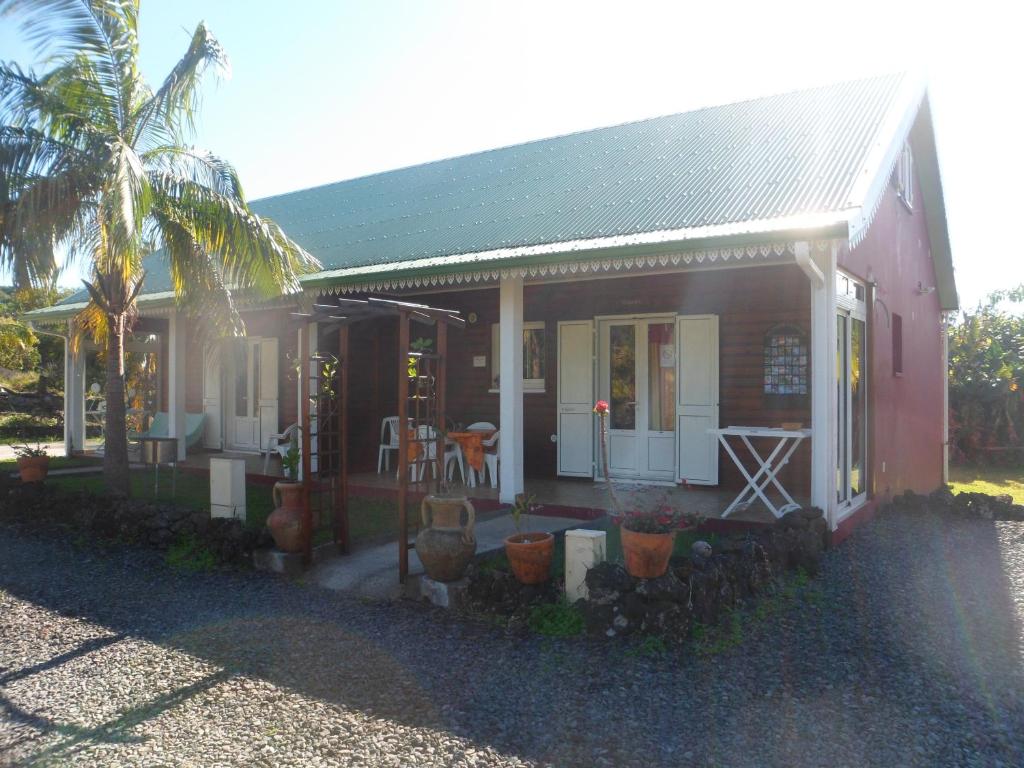 Le Saint Alexandre Holiday Home 6
