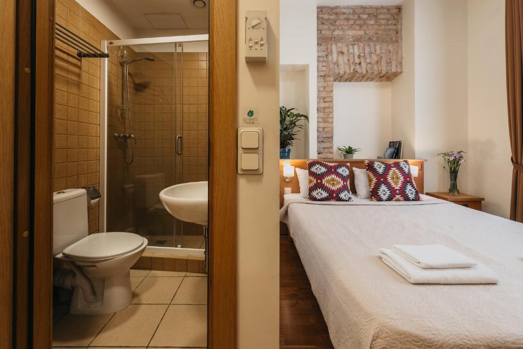CATHEDRAL Old Town Suites 3