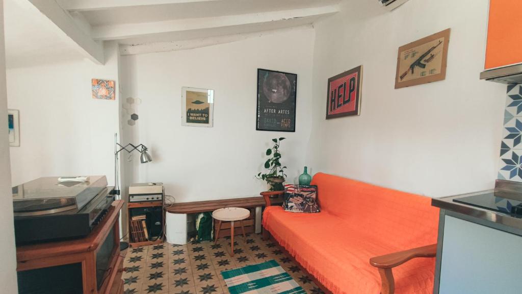 Casa Colorista En El Casco Antiguo 8