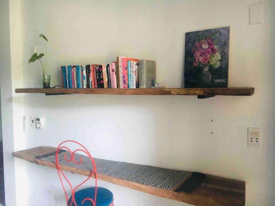 Chez Phuong- Studios Cat Ba