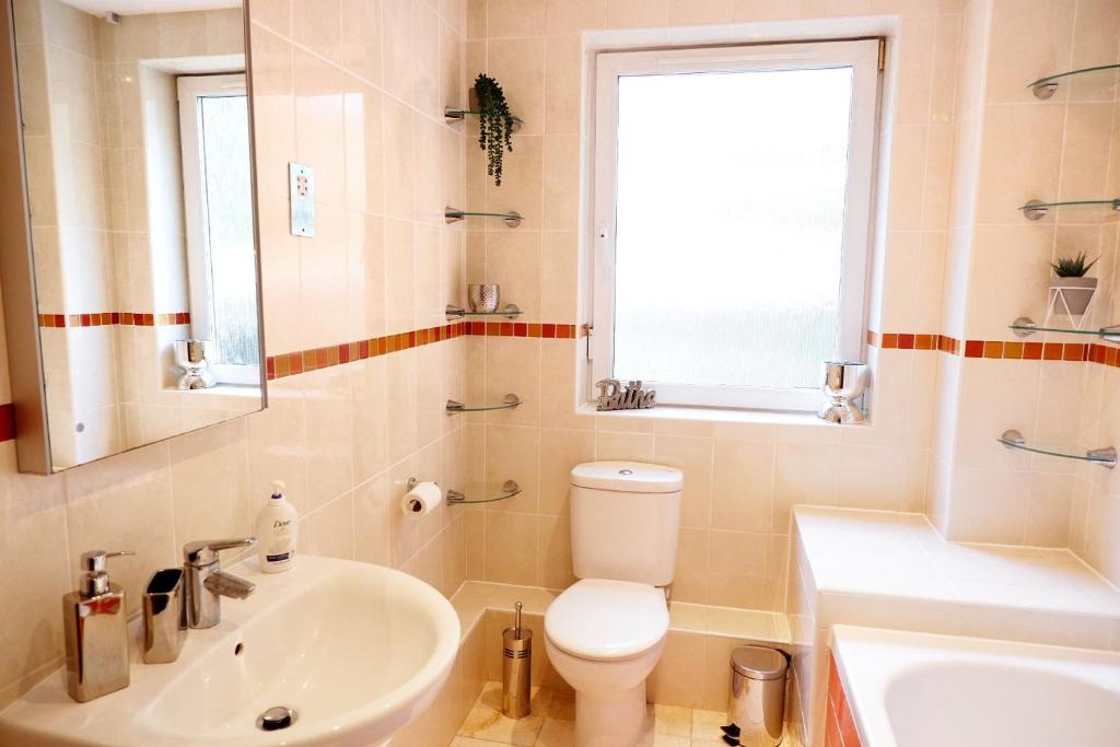 Stunning Apartment close to Cambridge Station with FREE Parking! 8