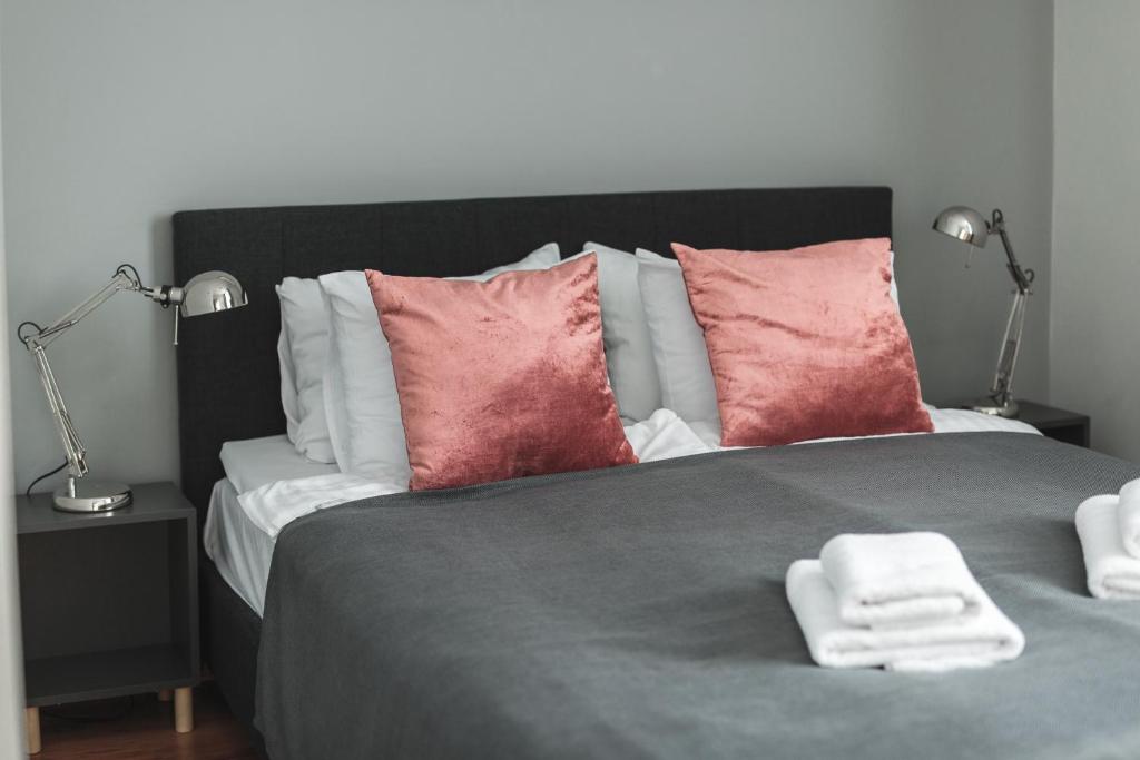 Bearsleys Downtown Apartments 4