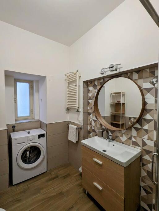 Partenope 3- Exclusive Apt. on the Naples seafront 8