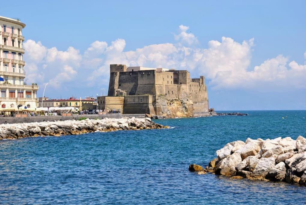 Partenope 3- Exclusive Apt. on the Naples seafront 6