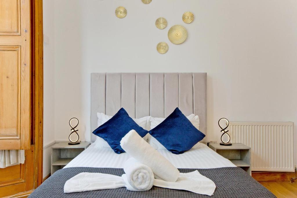 Imperial Earls Court Apartments 6