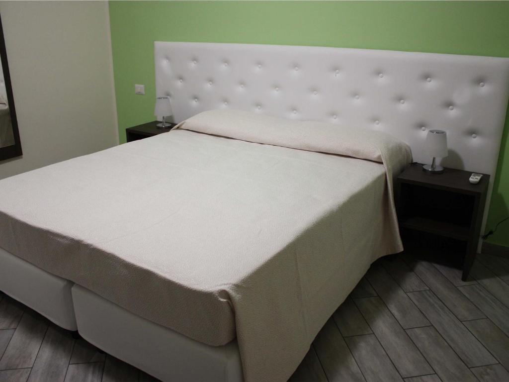 L'ESSENZIAL LIVING 6