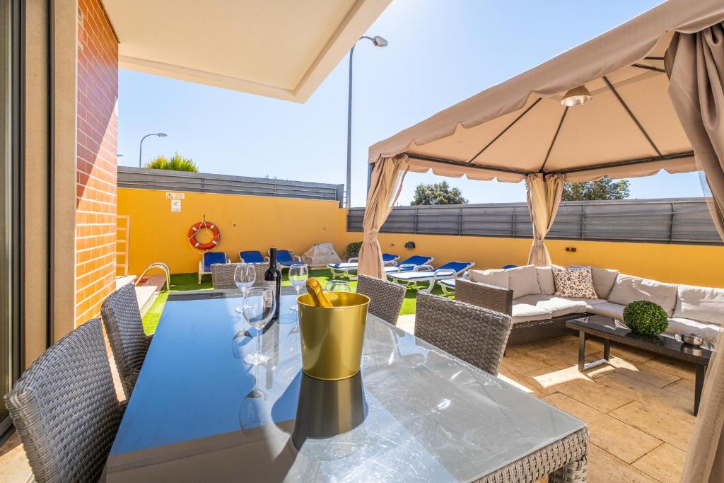 Cozy villa with pool and Barbecue 7