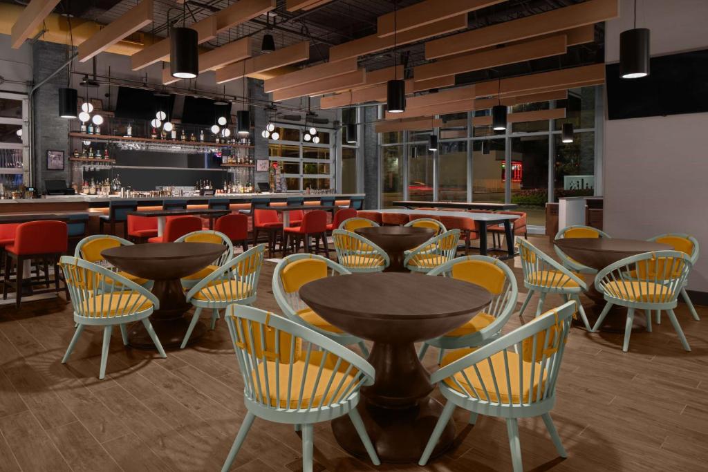 Homewood Suites By Hilton Charlotte Uptown First Ward Image