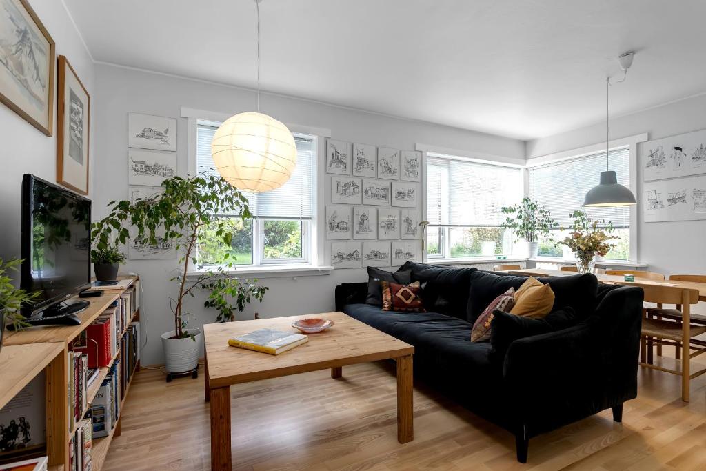 Modern & Cozy Apartment - Downtown Reykjavik 1