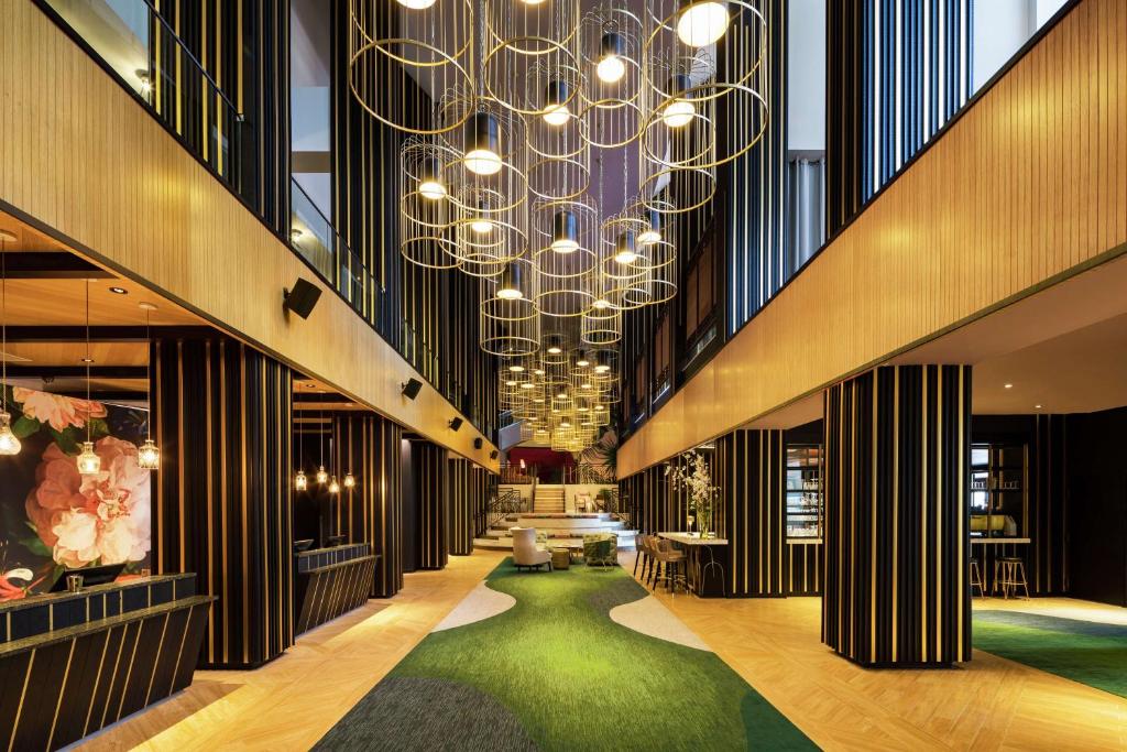 The Starling Atlanta Midtown, Curio Collection by Hilton Image