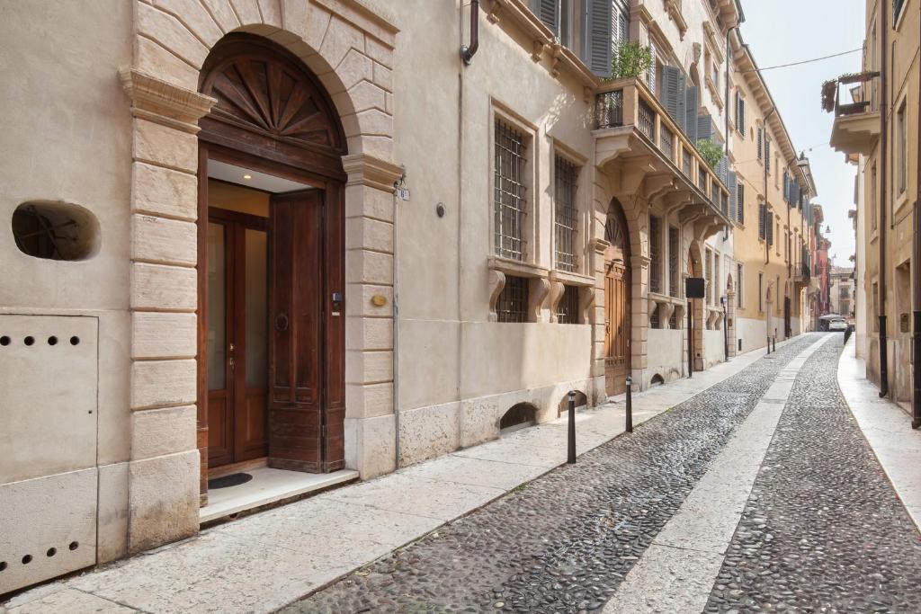 Verincanto Suite In old Verona Downtown 5