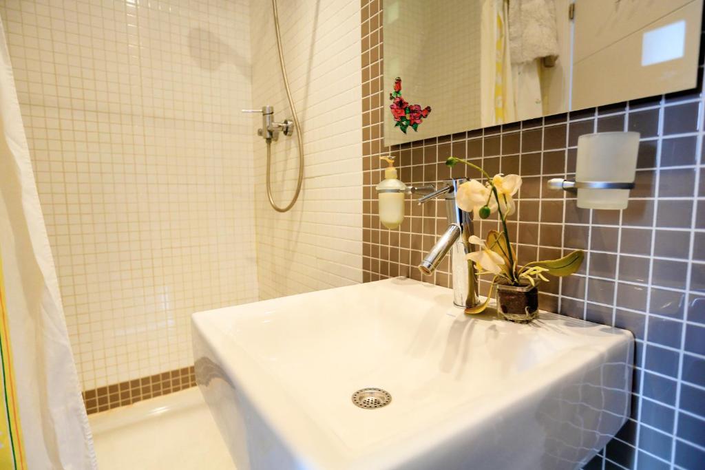 LITORAL COSTA DORADA - VILLA MAGNOLIA Only families 3