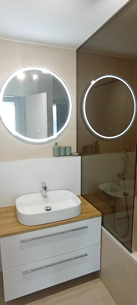 Luxurious brand new FREE parking apartment 8